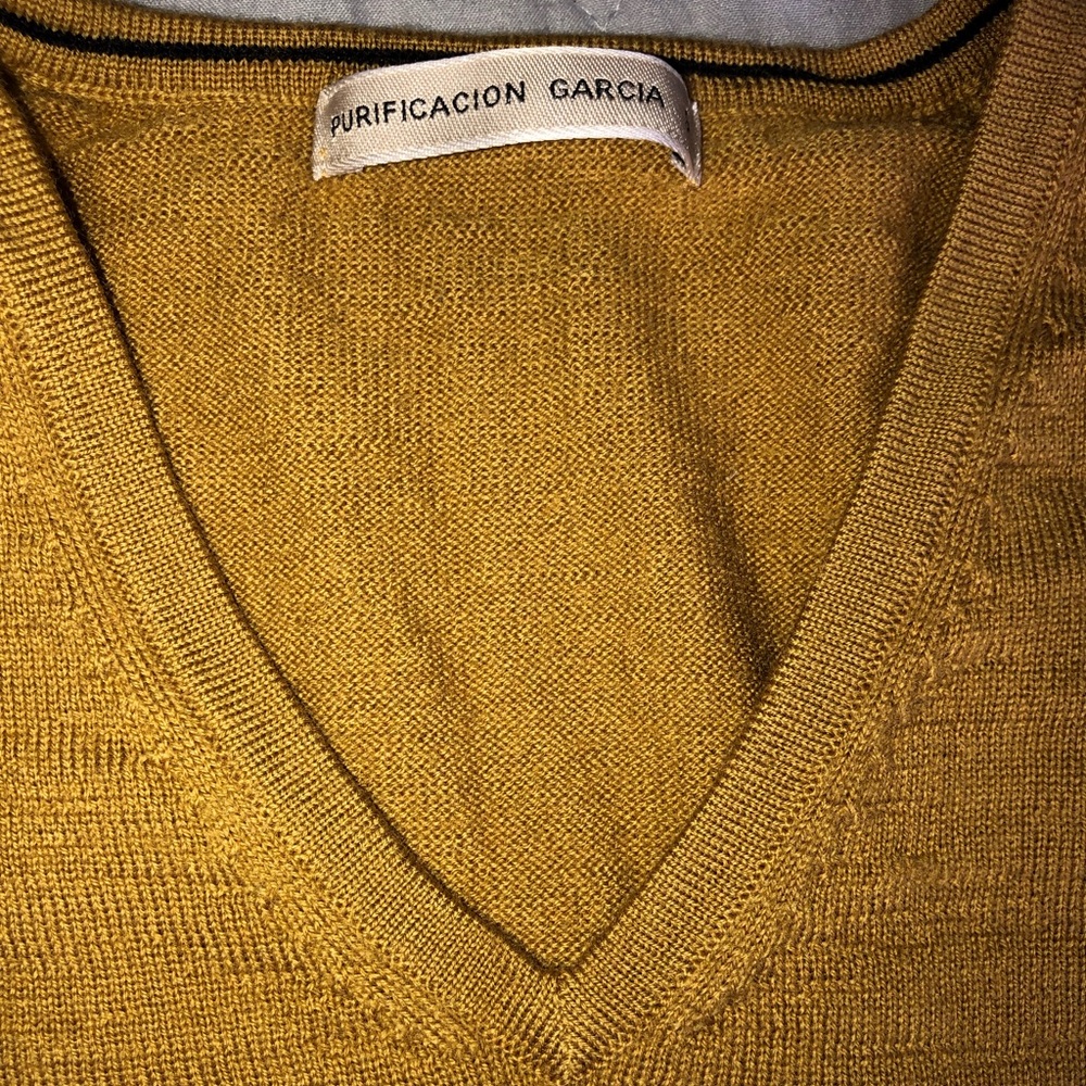Wool Sweater - Picture 4 of 7